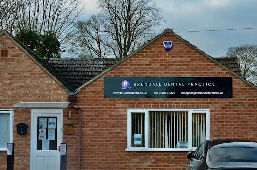 Brundall Dental Practice logo