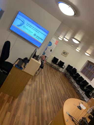 Busby House Dental Centre logo