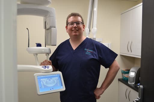 Glendair Dental Practice logo