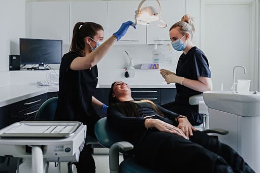 Haddenham Dental logo