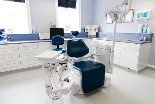 Collins House Dental Surgery logo