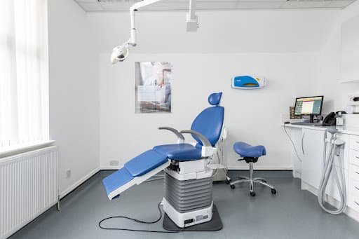 Total Orthodontics Crewe logo