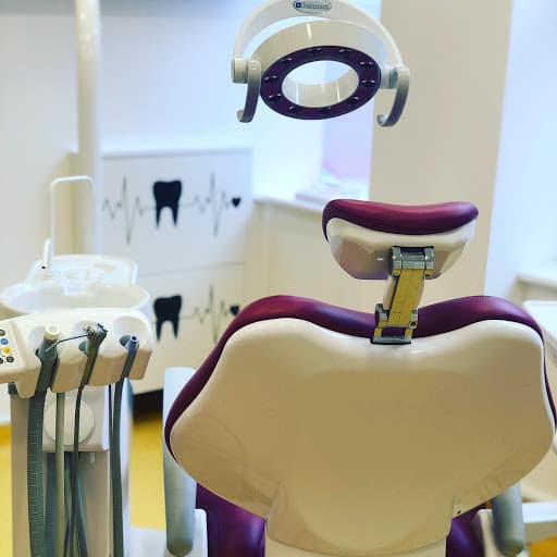 Fitze Dental Clinics logo