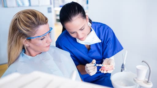 Dentalcare Trowbridge logo