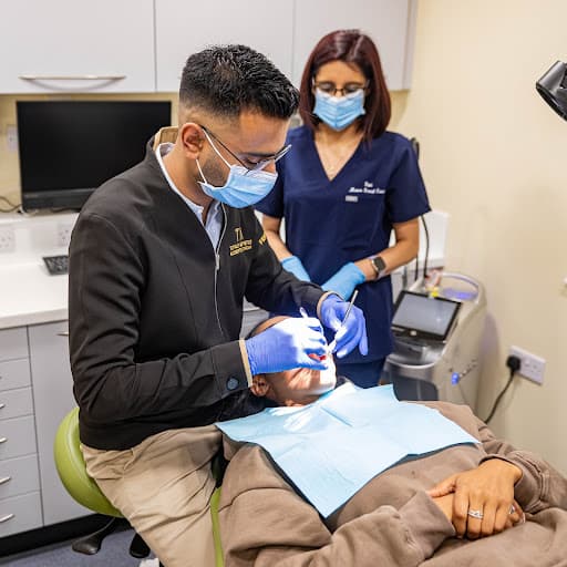 Manor Dental Centre logo