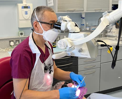 Specialist Dental Care logo