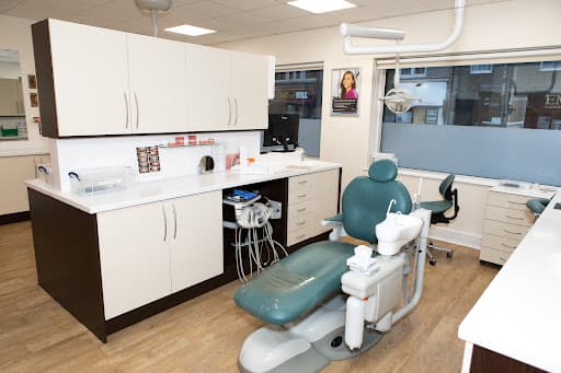 Aberdeen Orthodontics logo