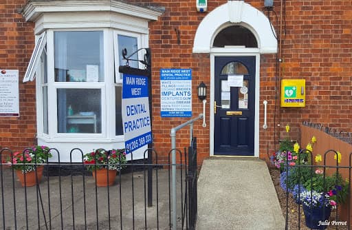 Main Ridge West Dental Practice logo