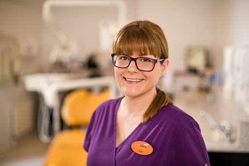 The Gallery Dental & Implant Centre logo