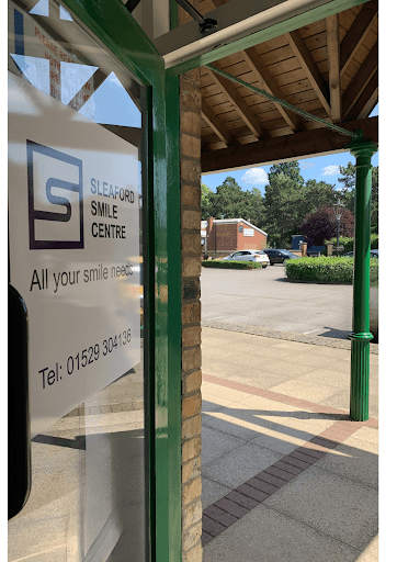 Sleaford Smile Centre logo