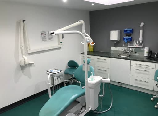 Stonehouse Dental Care logo